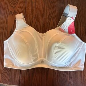 LIVI Active sports bra